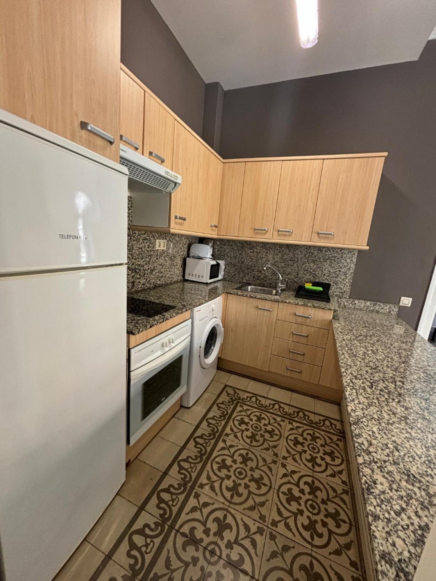 Urban Center Apartments Tarragona Ngoại thất bức ảnh