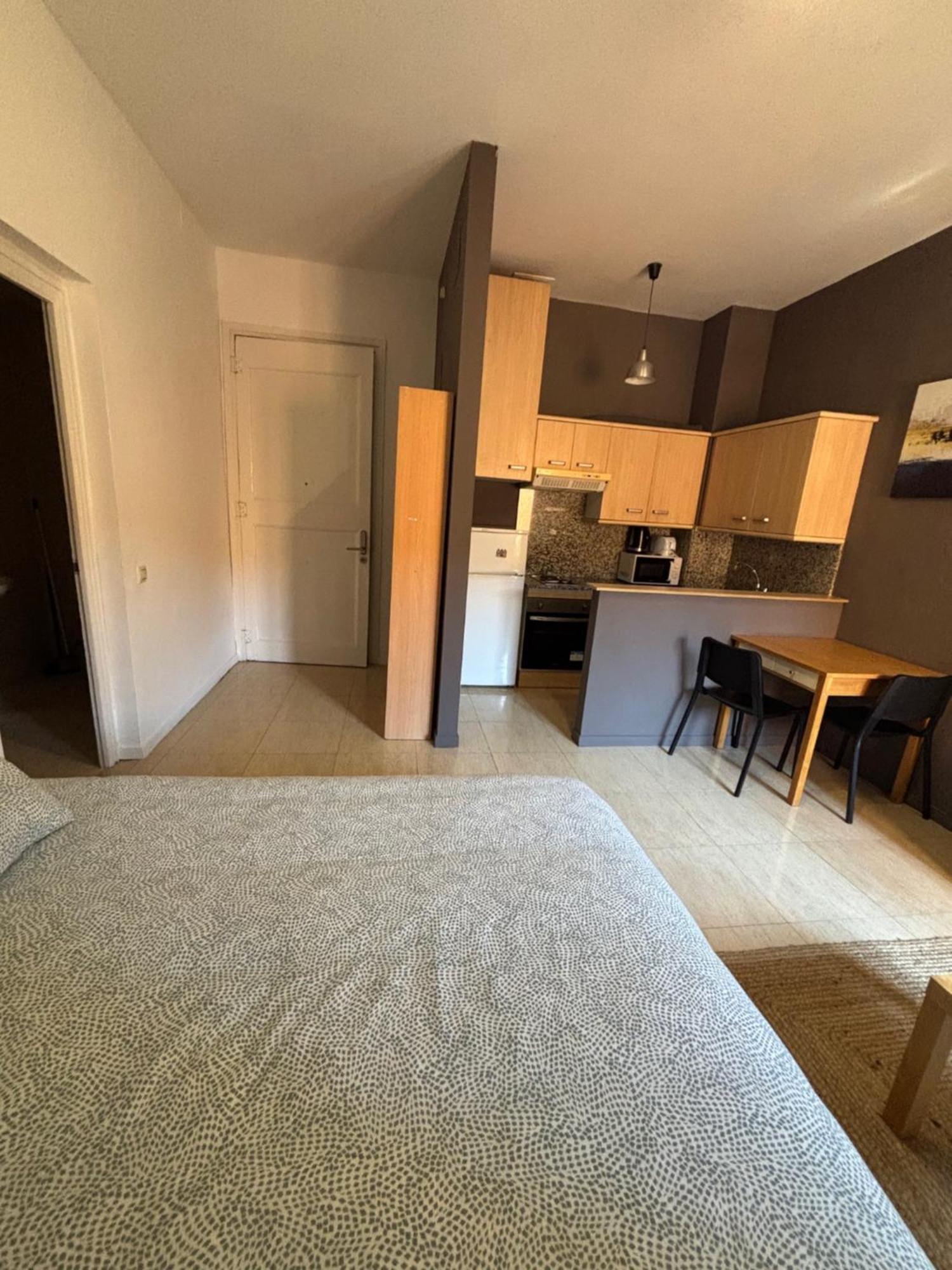 Urban Center Apartments Tarragona Phòng bức ảnh